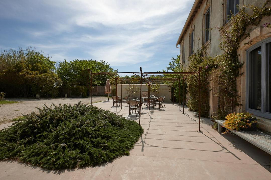 Maison Tara Verte Au Mas Montredon Арль Экстерьер фото
