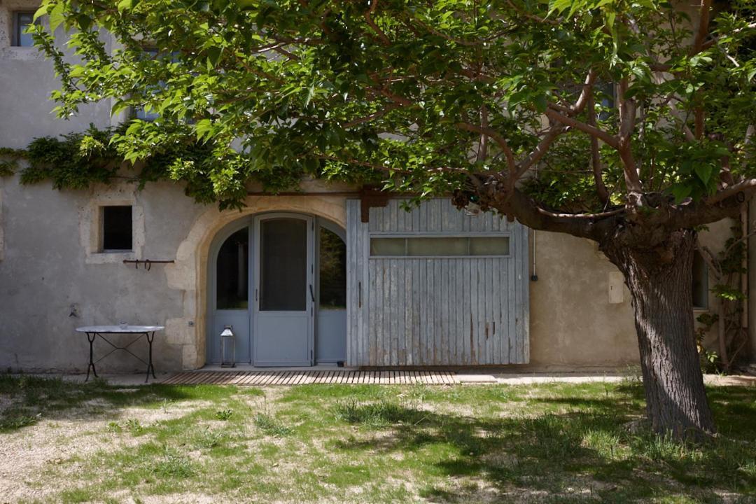 Maison Tara Verte Au Mas Montredon Арль Экстерьер фото