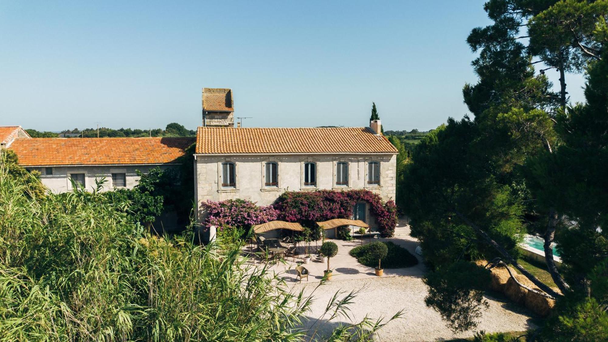 Maison Tara Verte Au Mas Montredon Арль Экстерьер фото